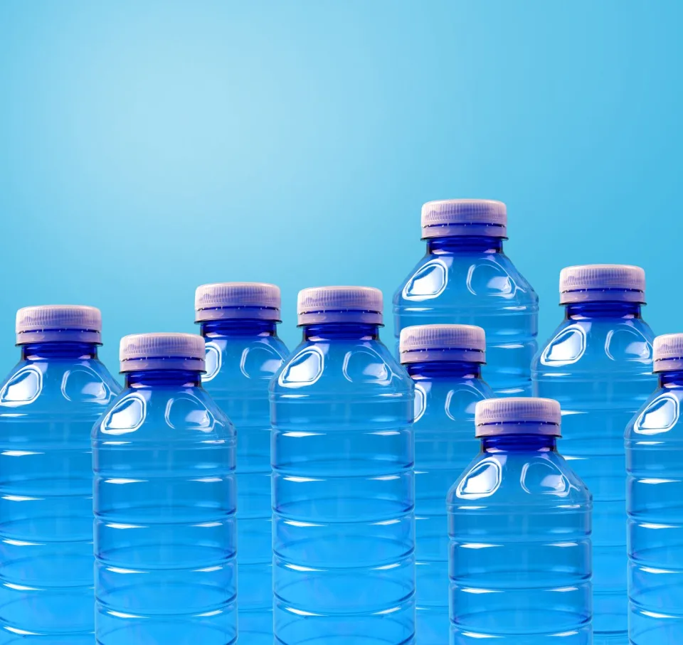 Nước uống & thiết bị đi kèm
